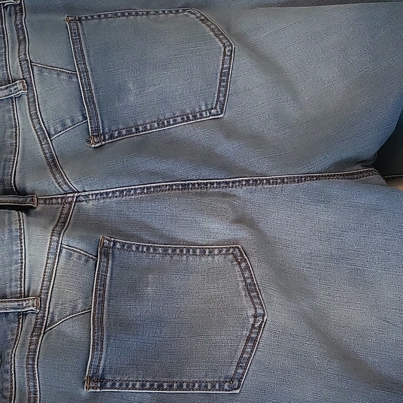 Ellos Cropped Frayed hem stretchy jeans - Picture 7 of 7